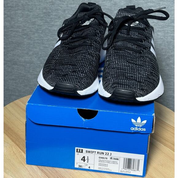 Adidas Kids Unisex Swift Run 22 Jr Size 4.5 School Athletic Casual Streetwear - Picture 7 of 7